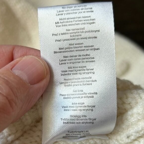 FASHION UNION Chunky Knit Floral Knit Embroidered Cream Sweater US 6 - Picture 6 of 6